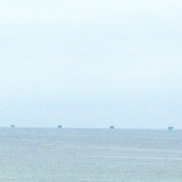 Oil rigs off the coast of Santa Barbara, May 2015. Photo by Michelle Detorie