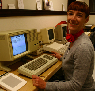 Lori Emerson using an Apple Lisa in the Media Archaeology Lab