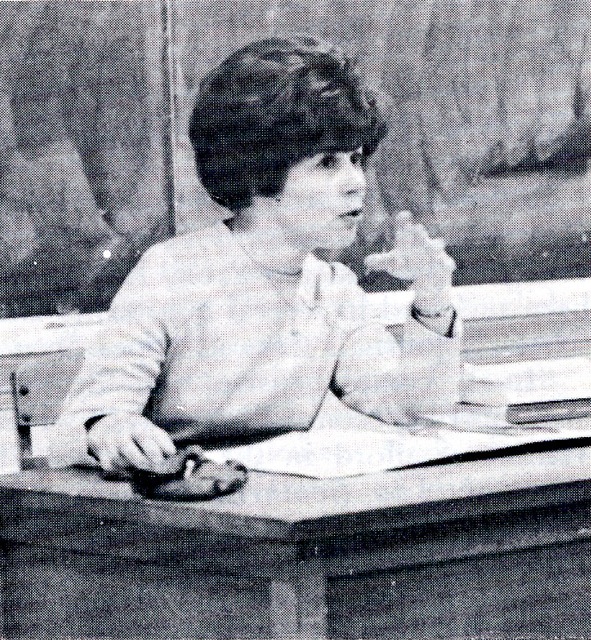 Perloff lecturing in 1965. Image courtesy of Marjorie Perloff.