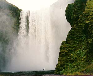 Waterfall, Iceland, photo by Stefan Weinberger Waterfall, Iceland, photo by Stefan Weinberger